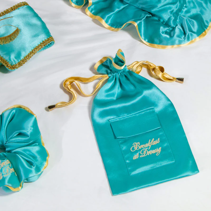 Breakfast at Drowsy Turquoise Carry Pouch - Image 2