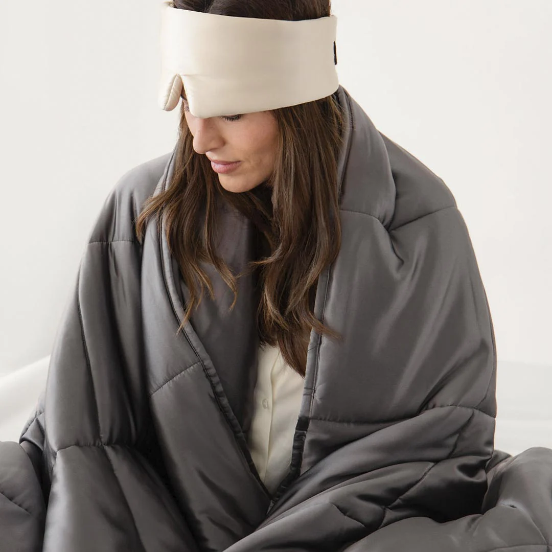Moonlight Shadow Silk Weighted Blanket - Image 4