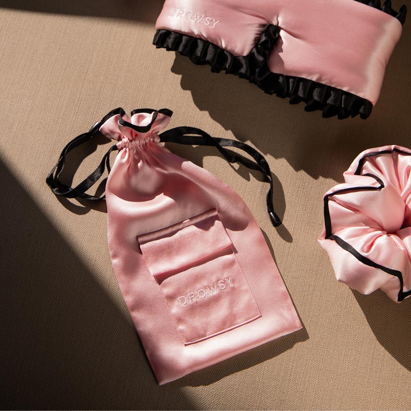 Sleep and the City Silk Carry Pouch - Image 3
